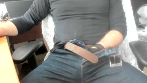 Snapshot of tiamone chatting on November 2025 08:02:02 AM tiamone online show from November 2025 08:02:02 AM