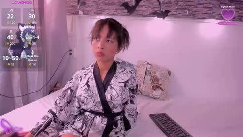 Snapshot of tiana_glowxxx chatting on October 2025 01:01:01 PM Tiana online show from October 2025 01:01:01 PM