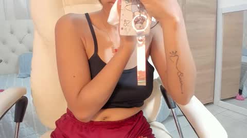 Snapshot of tiana_glowxxx chatting on October 2025 12:17:02 PM Tiana online show from October 2025 12:17:02 PM