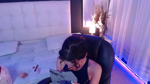 Snapshot of tiana_scot chatting on December 2025 02:24:02 PM LIA online show from December 2025 02:24:02 PM