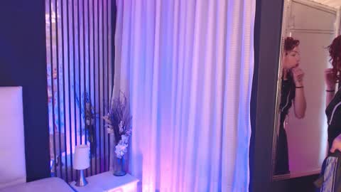 Snapshot of tiana_scot chatting on February 2026 11:49:01 AM LIA online show from February 2026 11:49:01 AM