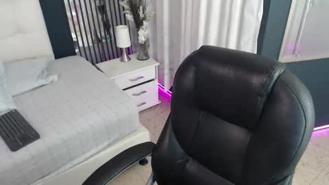 Snapshot of tiana_scot chatting on February 2026 12:12:01 PM LIA online show from February 2026 12:12:01 PM