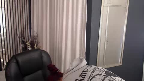 Snapshot of tiana_scot chatting on February 2026 11:41:01 AM LIA online show from February 2026 11:41:01 AM