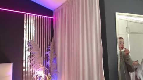 Snapshot of tiana_scot chatting on February 2026 11:53:01 AM LIA online show from February 2026 11:53:01 AM