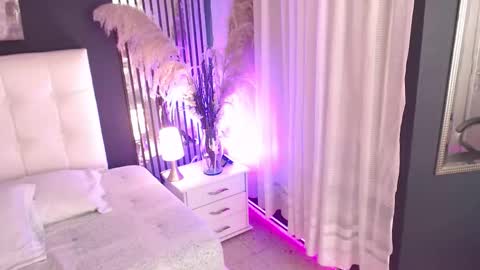 Snapshot of tiana_scot chatting on March 2026 12:22:02 PM LIA online show from March 2026 12:22:02 PM