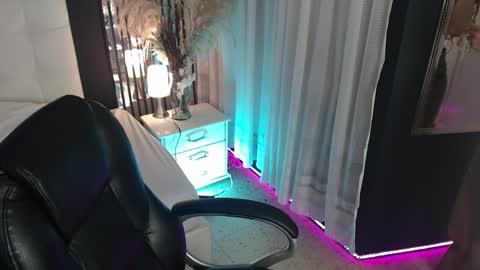 Snapshot of tiana_scot chatting on April 2026 03:31:02 PM LIA online show from April 2026 03:31:02 PM