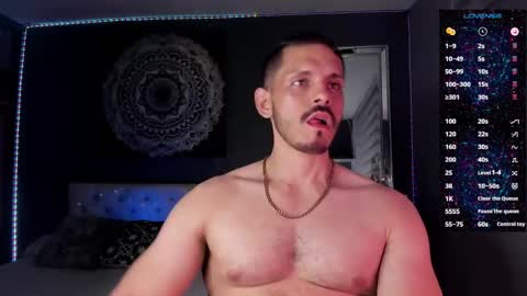 Tian Zilac online show from November 2025 11:43:02 PM