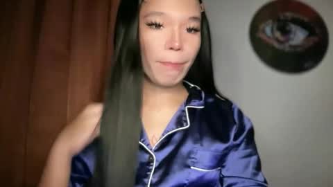 Ms. Tiara online show from May 2026 12:49:01 AM