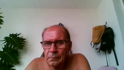 tiaretiareopui online show from November 2025 09:39:01 AM