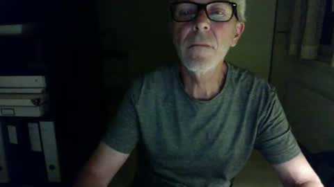 Snapshot of tiburzio chatting on May 2026 09:12:01 PM tiburzio online show from May 2026 09:12:01 PM
