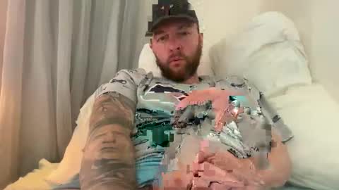 Snapshot of ticalsparks chatting on October 2025 05:05:01 AM ticalsparks online show from October 2025 05:05:01 AM