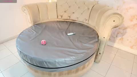 Tifani brown online show from February 2026 11:38:02 AM