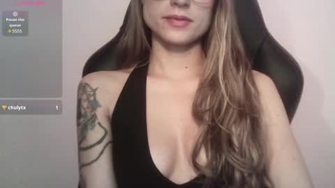 Tifanny online show from November 2025 09:25:02 PM