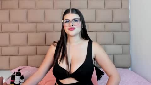 Tifanny  online show from May 2026 11:50:01 AM