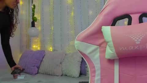 Tiffany online show from March 2025 03:11:02 AM