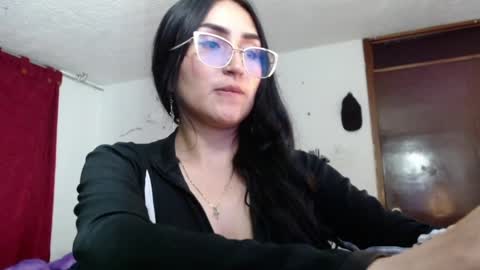 tifany online show from April 2026 12:59:02 AM