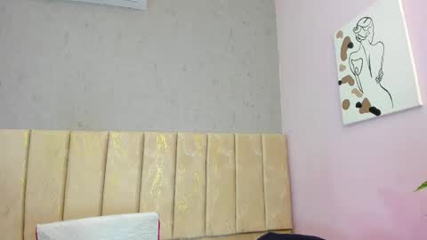 Snapshot of tiffany_mendez chatting on June 2026 12:00:02 PM tiffany_mendez online show from June 2026 12:00:02 PM