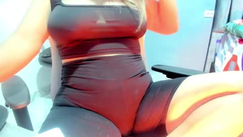 Snapshot of tiffany_teressa chatting on January 2025 02:24:02 AM tiffany theressa online show from January 2025 02:24:02 AM