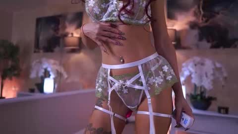 Snapshot of tiffanyblaize chatting on February 2026 07:06:01 PM Tiff online show from February 2026 07:06:01 PM