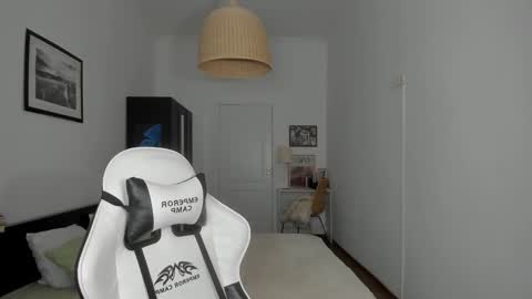  Tiffany  online show from December 2024 06:31:02 PM