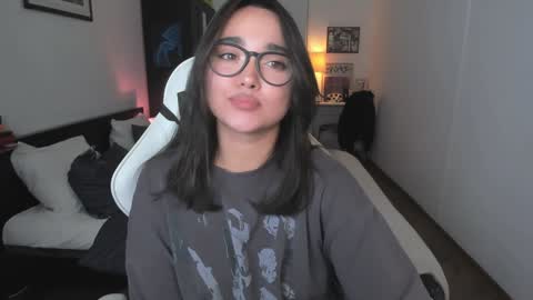  Tiffany  online show from December 2024 06:48:01 PM