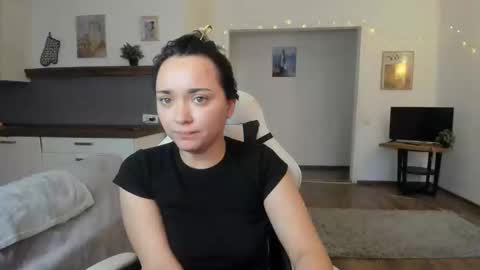  Tiffany  online show from January 2025 10:21:02 AM