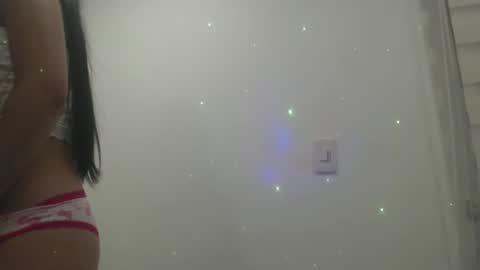 Snapshot of tiffanykilyestar_19 chatting on November 2025 03:27:01 AM Kilye online show from November 2025 03:27:01 AM