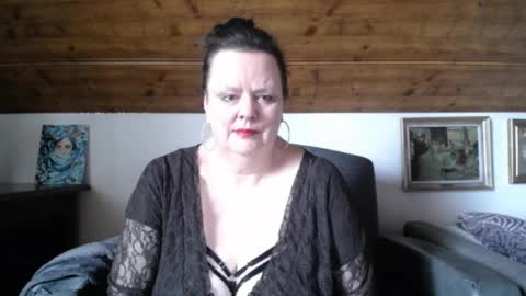Snapshot of tiffanymature chatting on April 2026 09:12:02 AM TiffanyMature online show from April 2026 09:12:02 AM