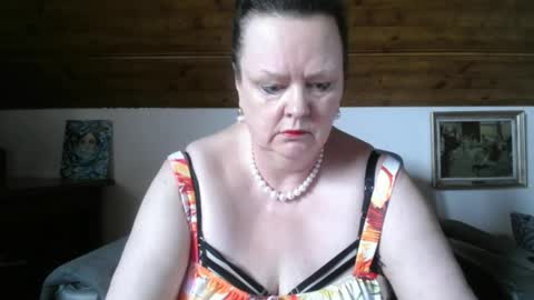 Snapshot of tiffanymature chatting on May 2026 07:14:01 AM TiffanyMature online show from May 2026 07:14:01 AM