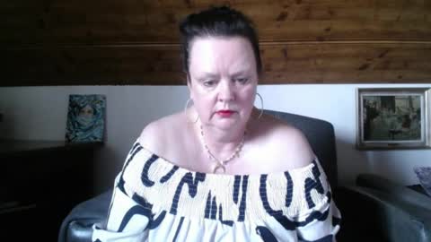 Snapshot of tiffanymature chatting on May 2026 03:06:01 PM TiffanyMature online show from May 2026 03:06:01 PM