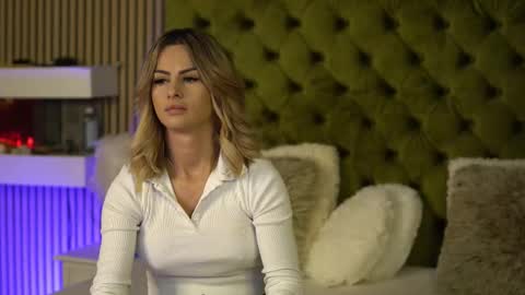 Ilaria online show from September 2025 06:13:01 AM