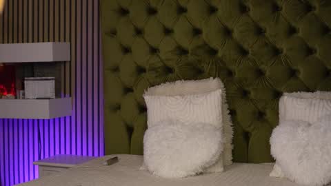 Ilaria online show from October 2025 07:03:02 AM