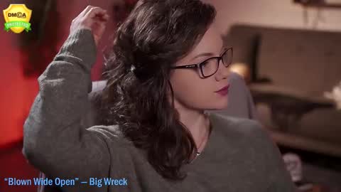 Snapshot of tiffanyriox chatting on November 2025 01:51:02 AM tiffanyriox online show from November 2025 01:51:02 AM