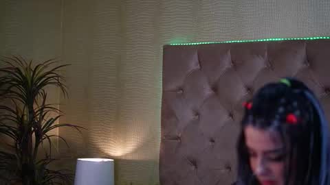 Snapshot of tiffanytrinity chatting on October 2025 06:25:02 AM Tiffany online show from October 2025 06:25:02 AM