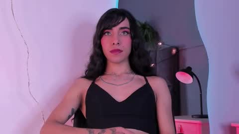 Tiffany  online show from November 2025 08:09:02 PM