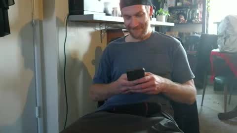 Snapshot of tiggity19 chatting on April 2026 11:40:02 PM Tiggity23 come stroke my 9 cock with ne online show from April 2026 11:40:02 PM