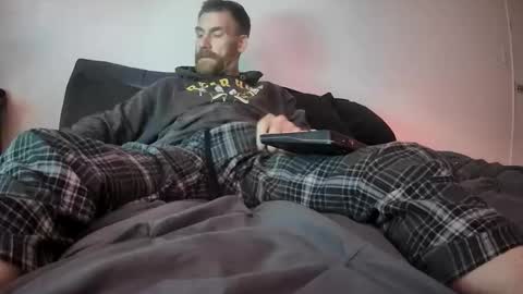Snapshot of tiggity19 chatting on May 2026 12:57:01 PM Tiggity23 come stroke my 9 cock with ne online show from May 2026 12:57:01 PM
