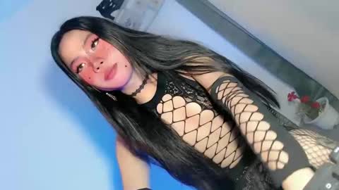 tight_elliana online show from December 2025 09:32:02 PM