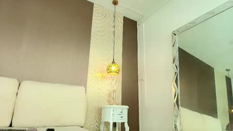 T I F F A N Y online show from February 2026 08:51:01 PM