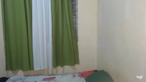 Snapshot of tikolinajeboy chatting on January 2025 12:17:01 PM ANNETS online show from January 2025 12:17:01 PM