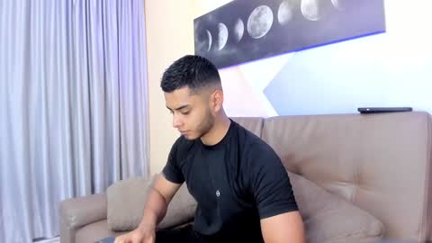 Snapshot of tiler_price chatting on December 2024 07:21:02 PM Tyler online show from December 2024 07:21:02 PM