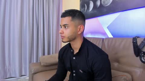 Snapshot of tiler_price chatting on January 2025 08:11:01 PM Tyler online show from January 2025 08:11:01 PM