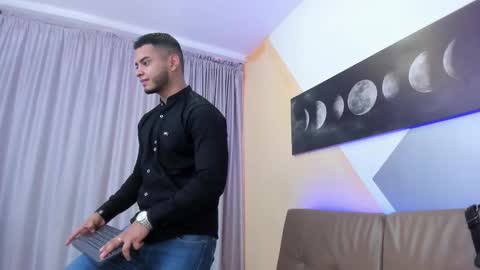 Snapshot of tiler_price chatting on February 2025 08:26:01 PM Tyler online show from February 2025 08:26:01 PM