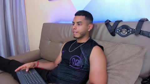 Snapshot of tiler_price chatting on February 2025 08:47:01 PM Tyler online show from February 2025 08:47:01 PM