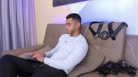 Snapshot of tiler_price chatting on February 2025 07:21:01 PM Tyler online show from February 2025 07:21:01 PM