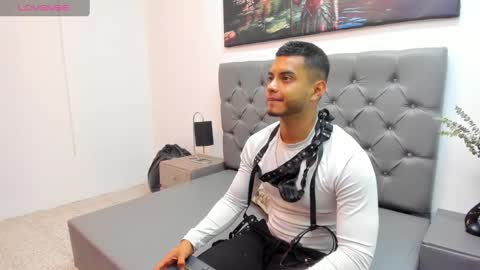 Snapshot of tiler_price chatting on February 2025 04:40:01 AM Tyler online show from February 2025 04:40:01 AM