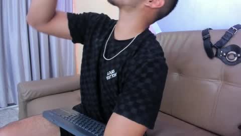 Snapshot of tiler_price chatting on March 2025 08:31:01 PM Tyler online show from March 2025 08:31:01 PM