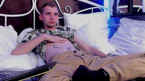 Snapshot of tim_blackk chatting on September 2025 06:11:02 PM Tim online show from September 2025 06:11:02 PM