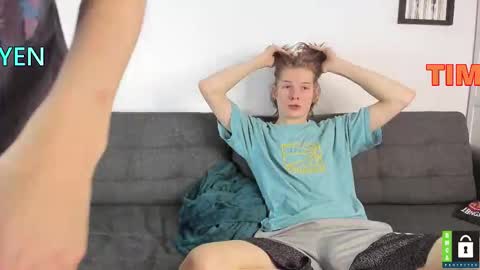 Tim online show from October 2025 07:59:01 PM