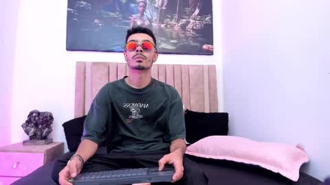 Evans  online show from October 2025 08:18:01 PM